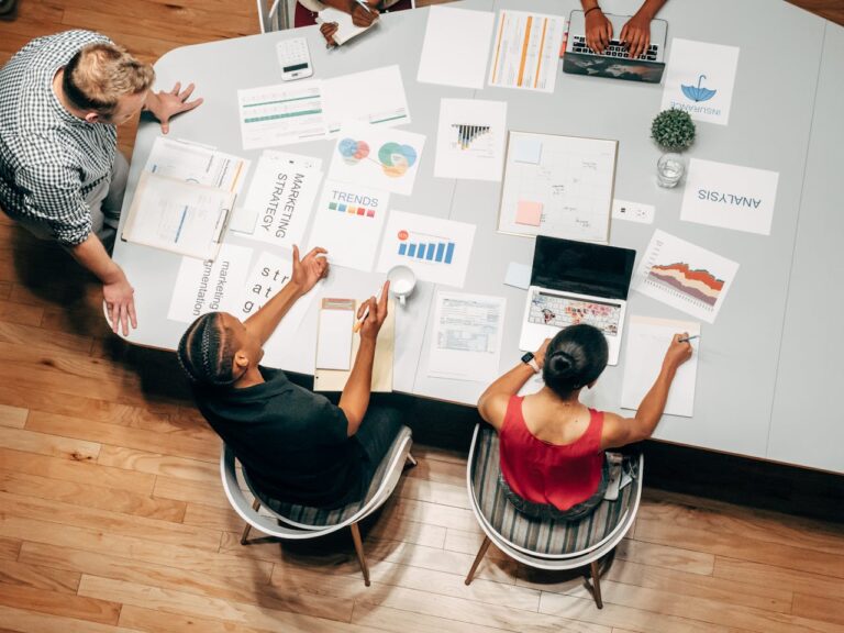 Title: The Ultimate Digital Marketing Guide for Beginners (Step-by-Step)