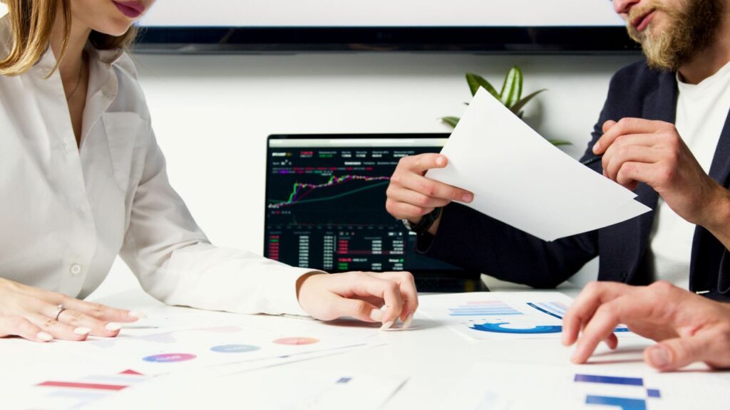Branding and Marketing Tips to Build a Powerful Online Presence