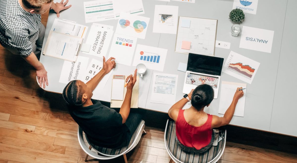 Title: The Ultimate Digital Marketing Guide for Beginners (Step-by-Step)