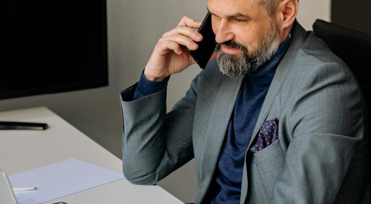 How to Start a Successful Business: A Complete Beginner’s Guide